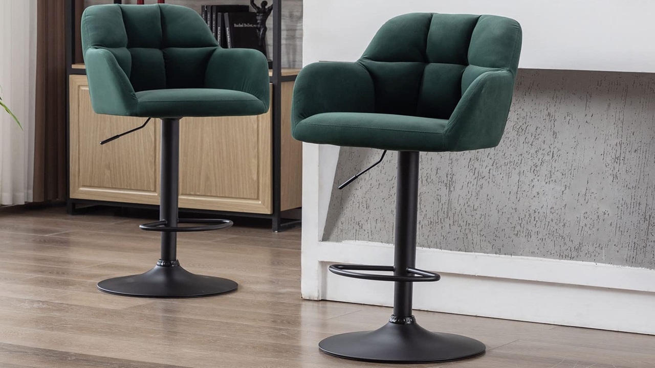 The Benefits of Adjustable Bar Stools for Home and Commercial Spaces